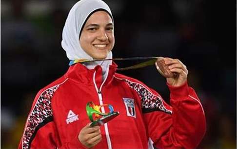 وزير الرياضة يهنئ هداية ملاك ببرونزية بطولة تركيا المفتوحة للتايكوندو1685897643