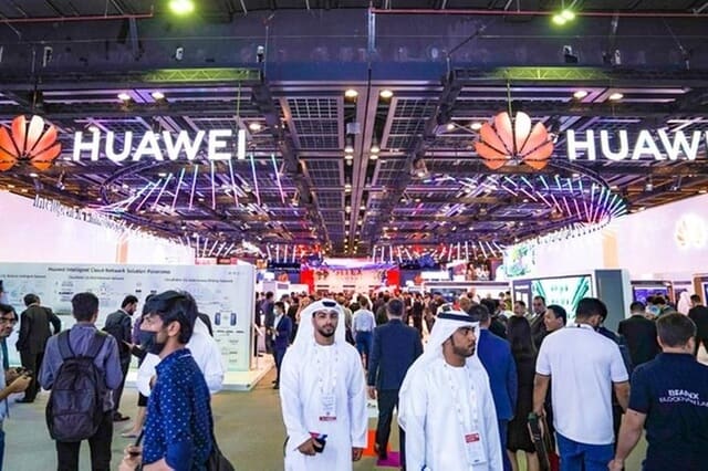 huaweiwelcomesvisitorstoexplorethefutureofthedigitaluniverseasgitexglobal2022opens jpeg1702446783