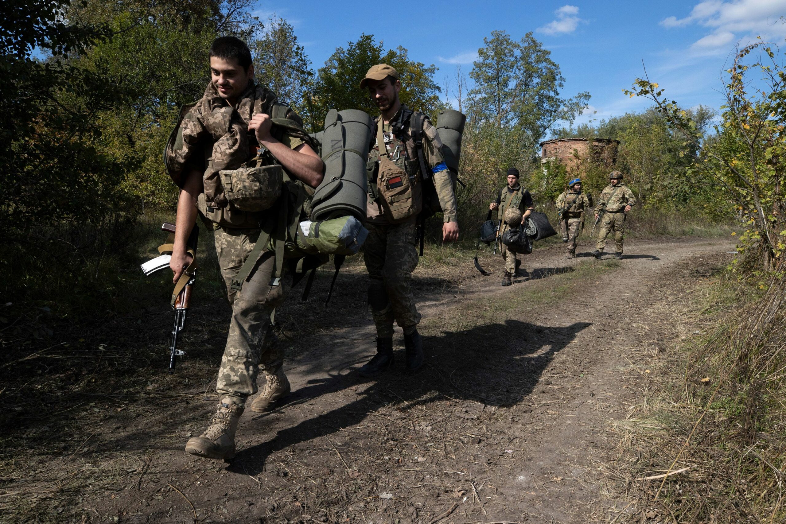 221001065116 ukrainian soldiers lyman 0922 restricted scaled1717152543