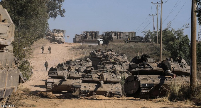 حشد من الدبابات الإسرائيلية على حدود قطاع غزة1716560104