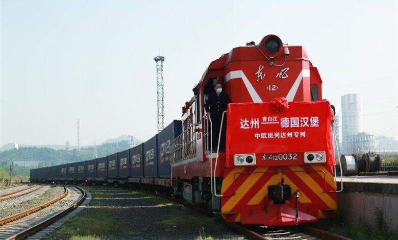 انطلاق خدمات قطارات الشحن من جبال الصين إلى أوروبا