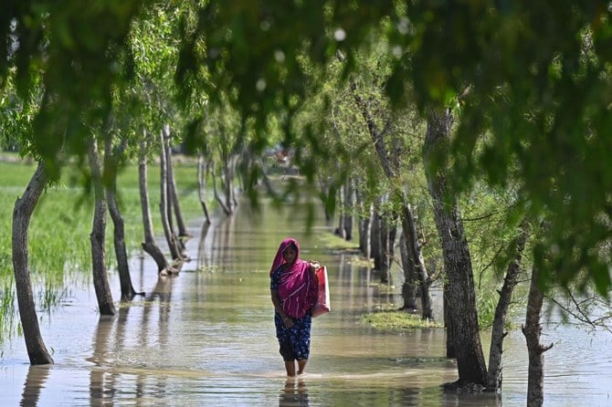 مصرع ما لا يقل عن 13 شخصًا في بنجلاديش جراء عاصفة مدارية 21724405705