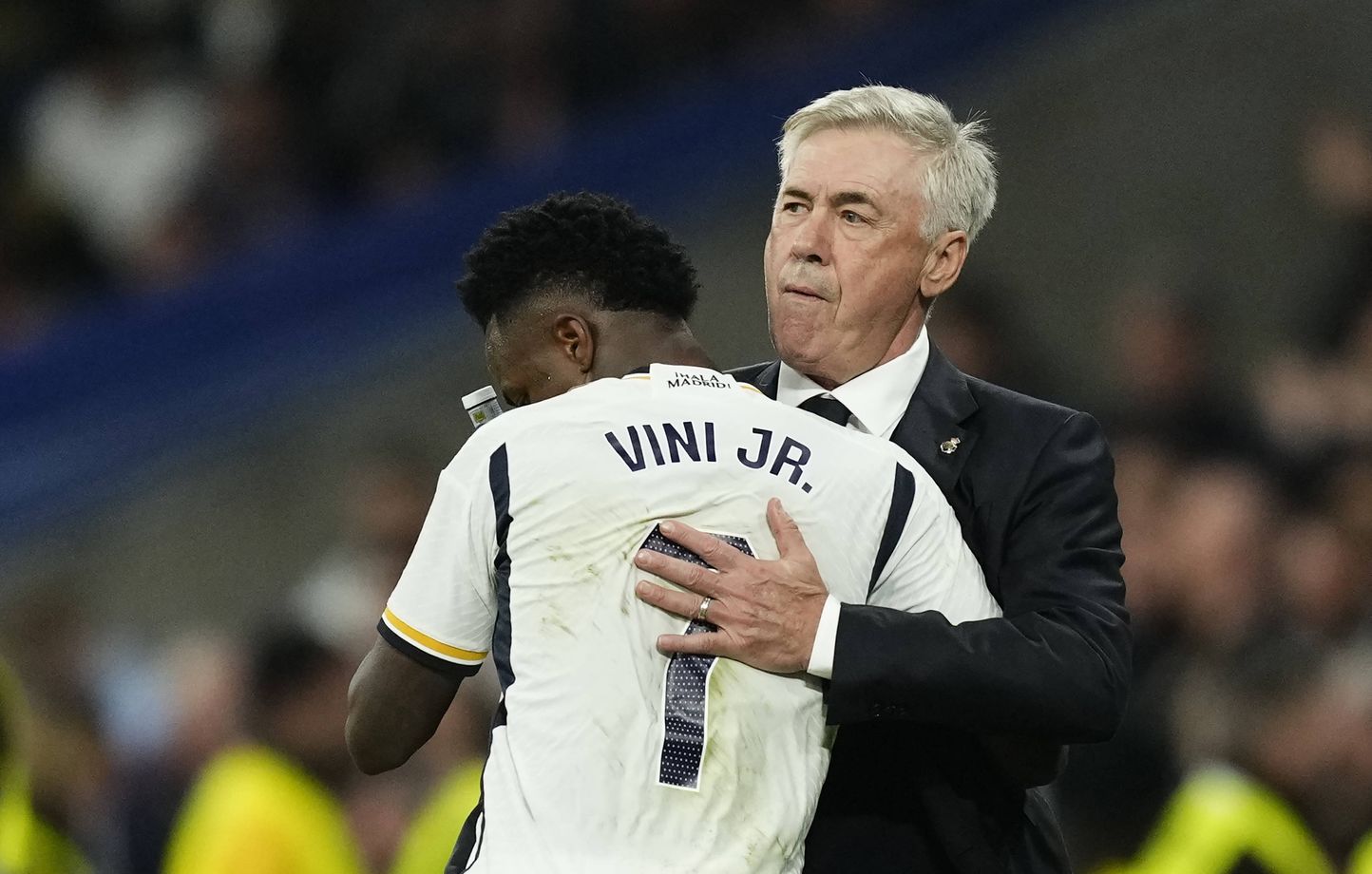 1444x920 real madrid s vinicius junior celebrates with real madrid s head coach carlo ancelotti right afte the santiago bernabeu stadium in madrid spain saturday nov 11 2023 ap photo jose breton xpag136 23315775878795 23111122361723573864